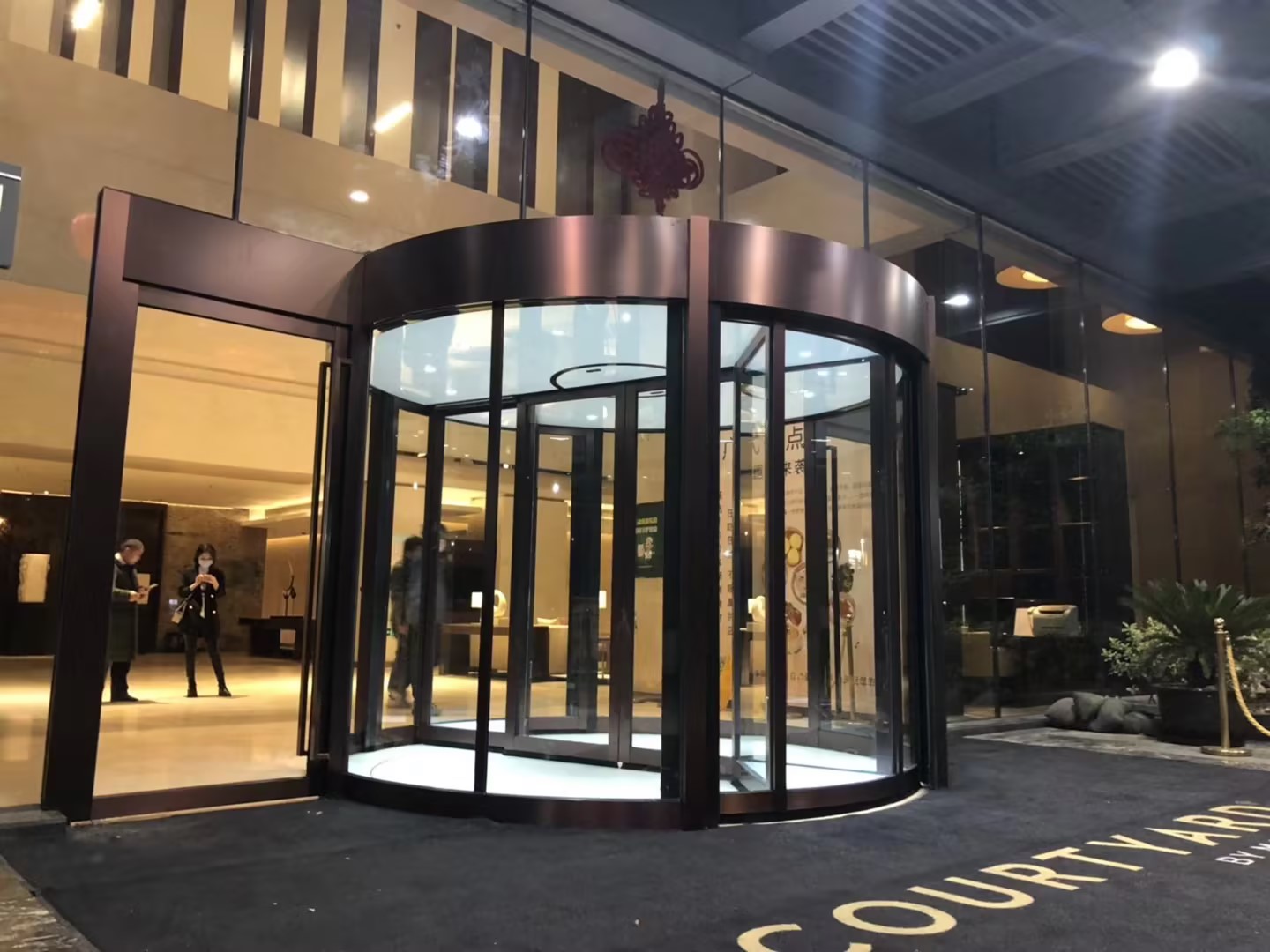 2-wing Automatic Revolving  Door